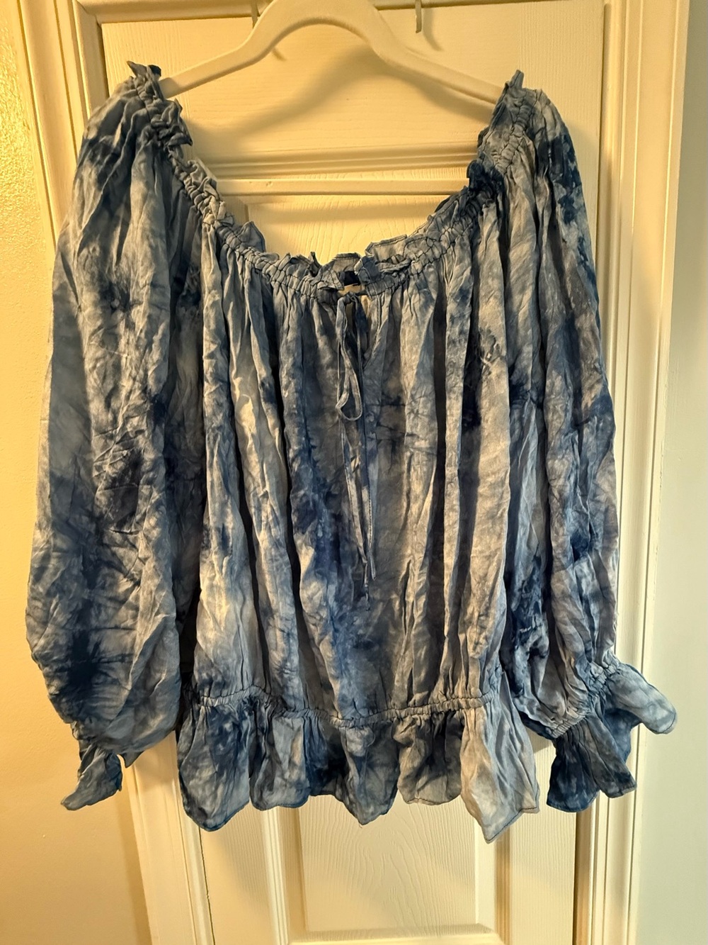 eesome Blue Tie-Dye Peasant Blouse
